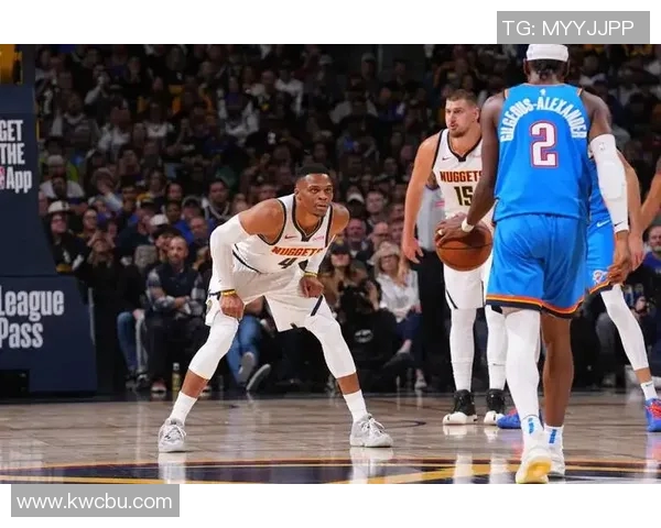 勇士客场逆袭快船，强势晋级西部半决赛！